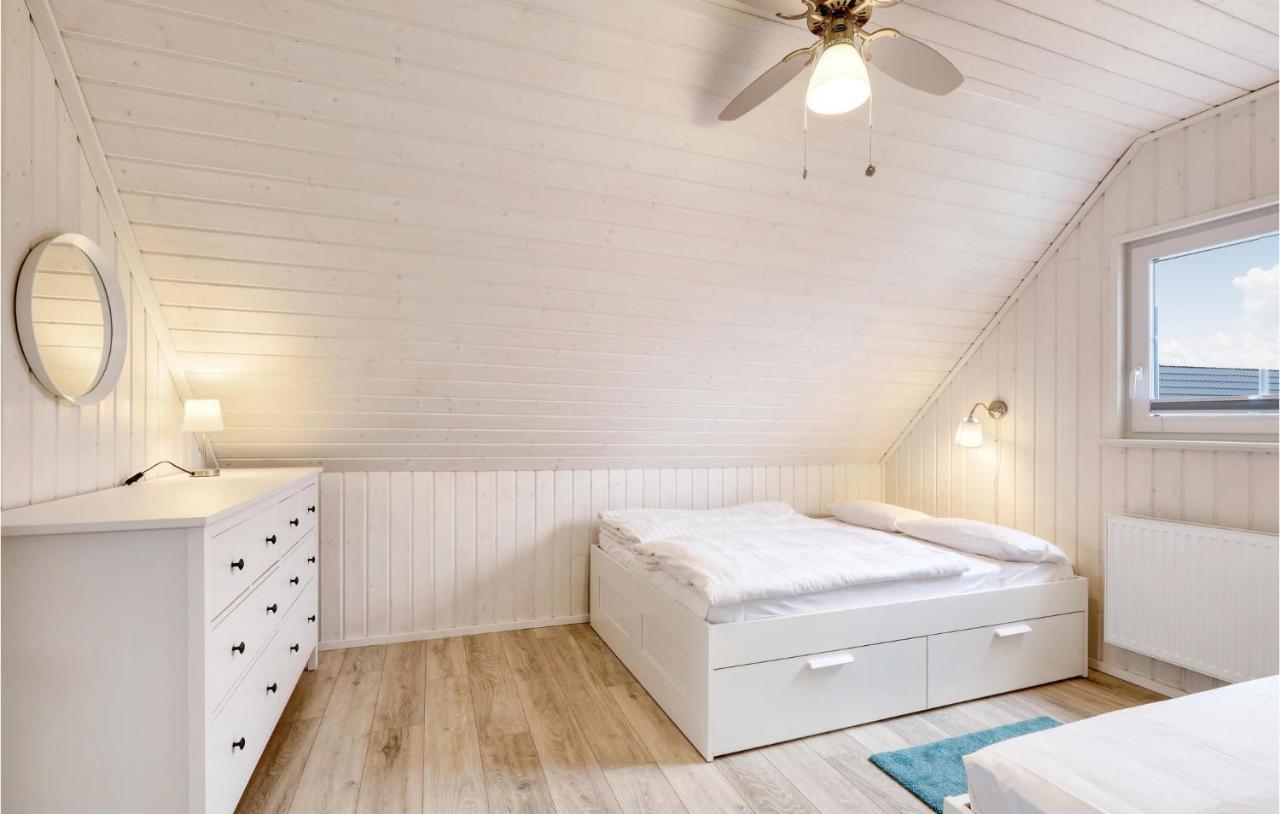 Nice home in Zerpenschleuse with 2 Bedrooms, WiFi&Sauna Buitenkant foto